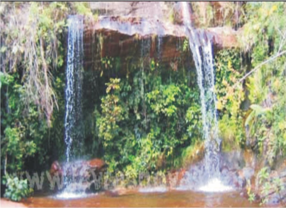 Cachoeira Três Pingos